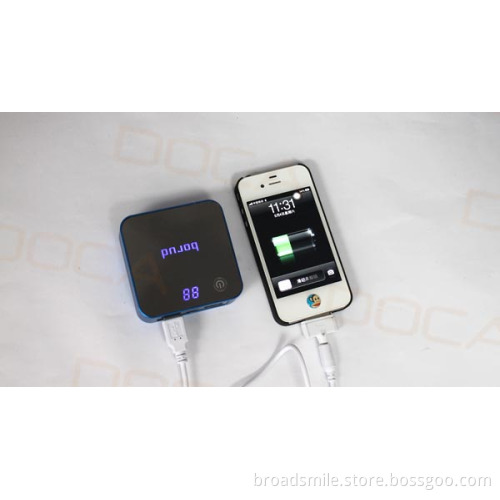 DOCA D525 8400mAh powerbank for blackberry iPower13